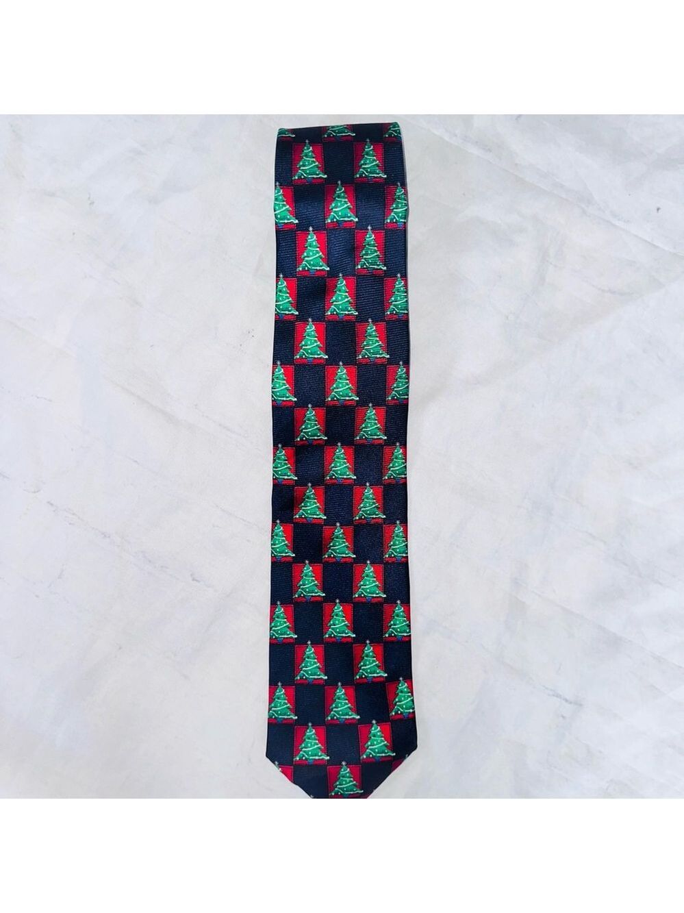NOS Vintage Men’s Belk ‘Tis The Season Christmas Tree Theme 100% Silk Neck Tie